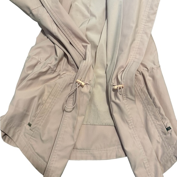 Buffbunny Collection Rain Jacket - Picture 7 of 16